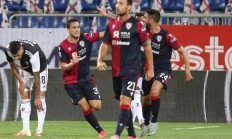 九游体育平台-卡利亚里主场战平克罗托内，积分无增的简单介绍