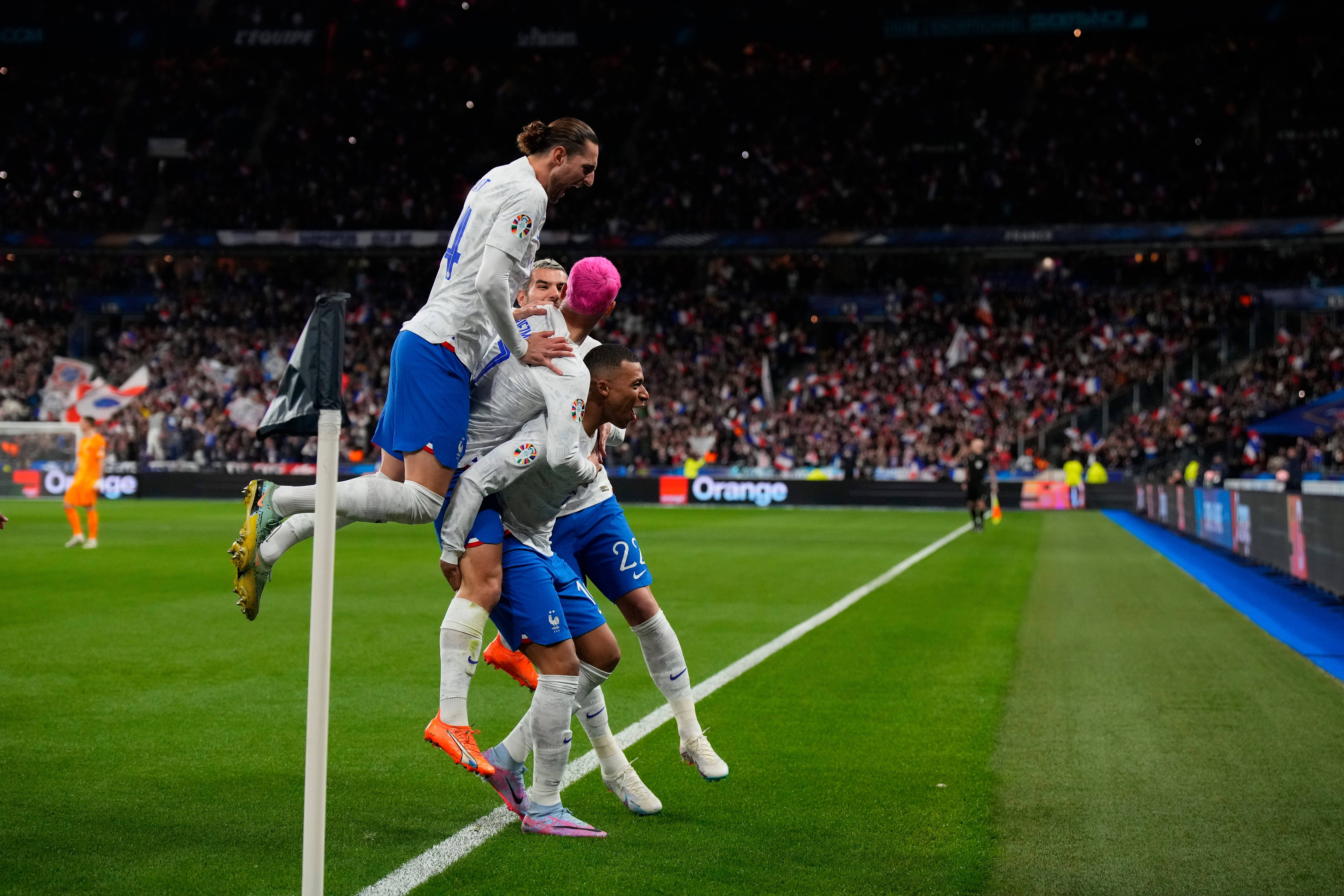 比利时主场大胜,成功晋级欧洲国家联赛半决赛 比利时主场大胜,成功晋级欧洲国家联赛半决赛