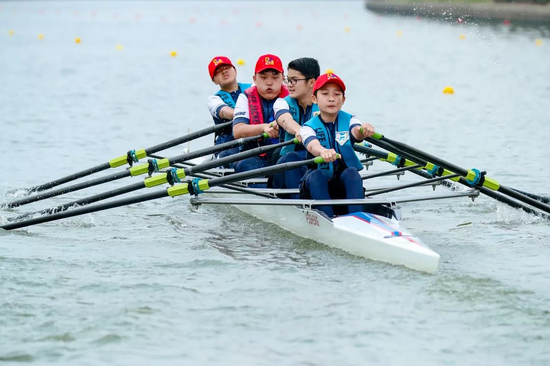 包含挪威女足俱乐部成功组建青少年培训营，壮大队伍的词条