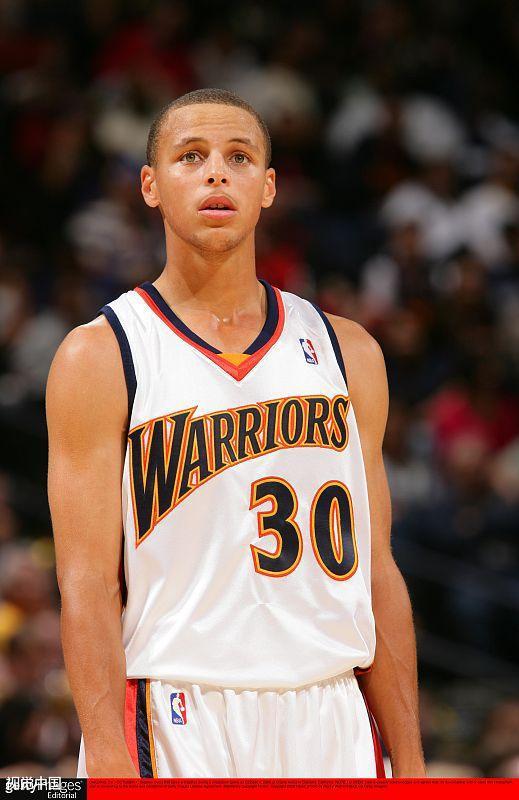 顶级球队实力无可匹敌,成绩稳步攀升 顶级球队实力无可匹敌,成绩稳步攀升