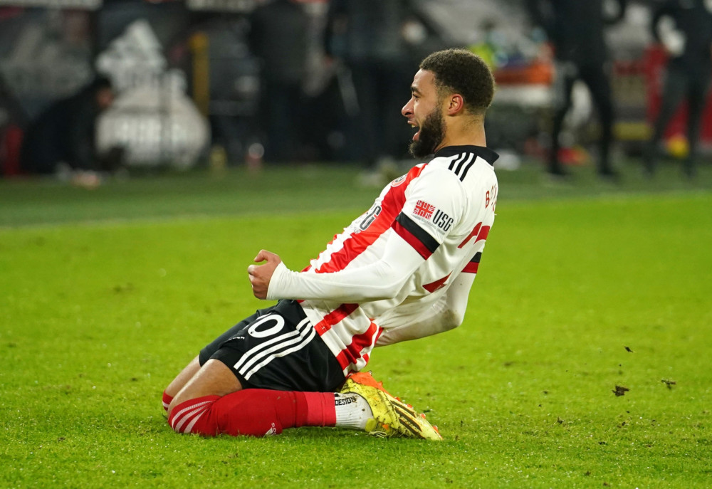 曼联客场惜败，积分榜倒数第五的简单介绍