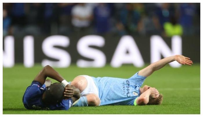 包含瑞典前锋跨过防线铁卫无法封堵的词条