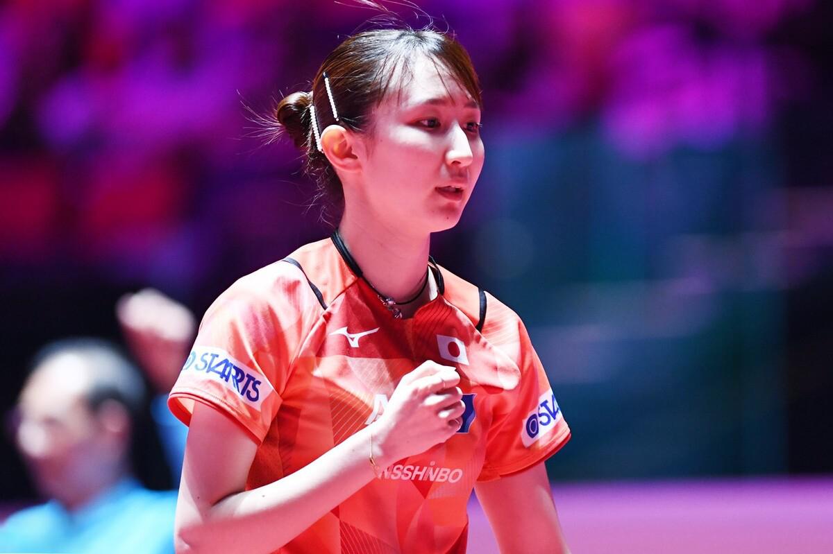 比赛进入白热化阶段,欣赏女足选手的顶级表现 比赛进入白热化阶段,欣赏女足选手的顶级表现