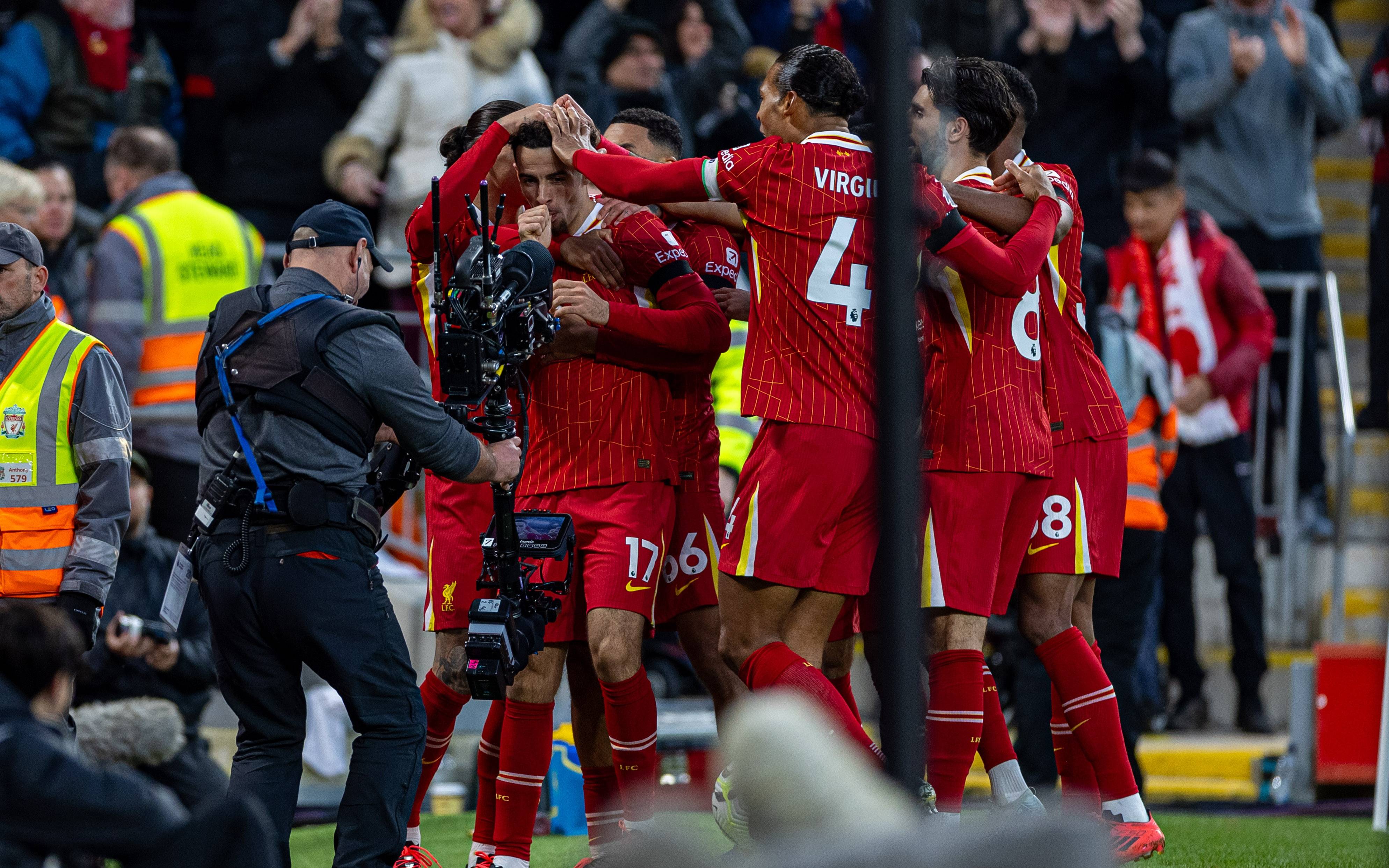 关于利物浦曼城激烈对决,绝对不能错过的信息 关于利物浦曼城激烈对决,绝对不能错过的信息