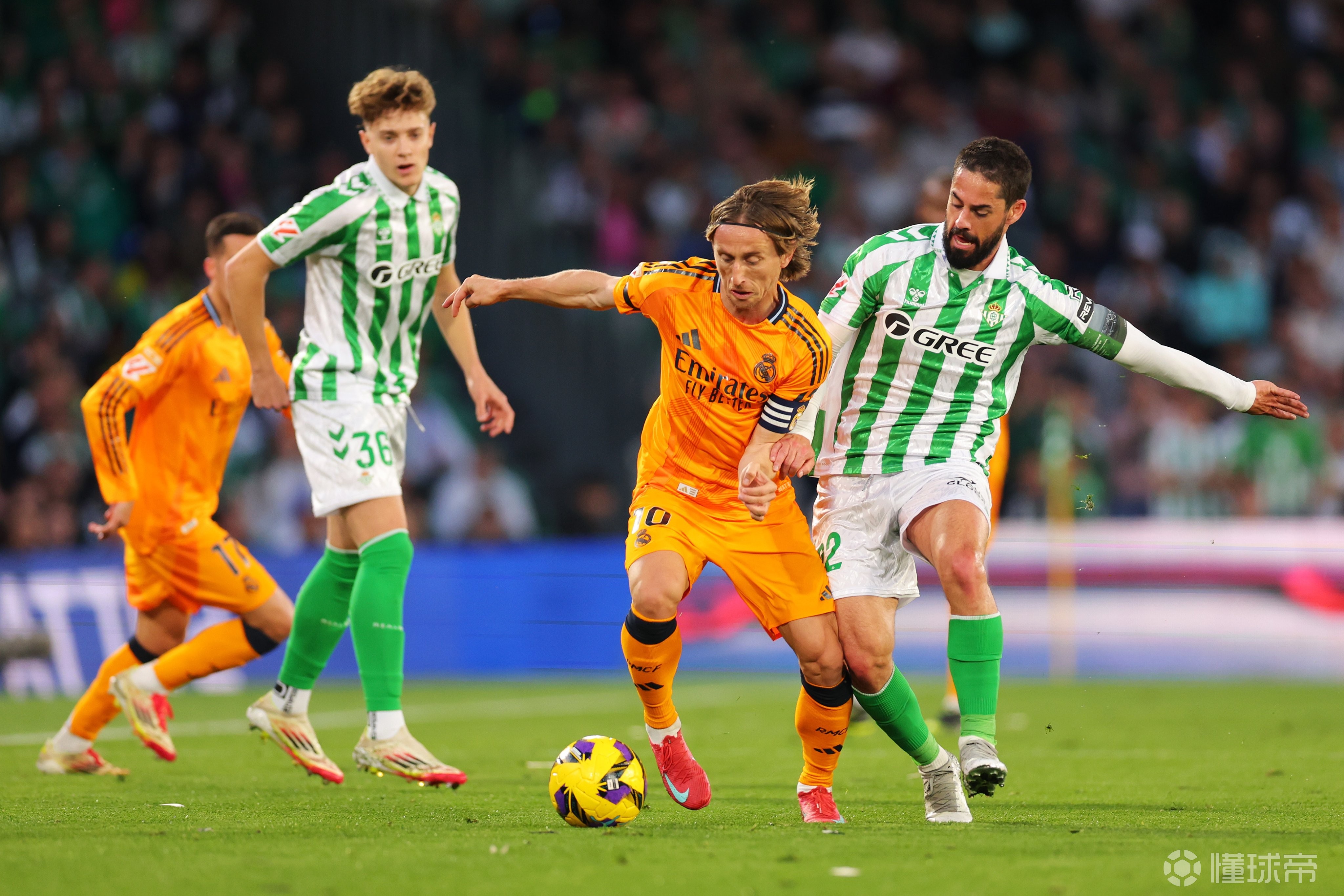 贝蒂斯球员被罚下场,影响球队比赛节奏 贝蒂斯球员被罚下场,影响球队比赛节奏