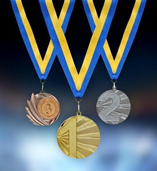 关于超越自我：苏格兰游泳选手勇夺金牌的信息