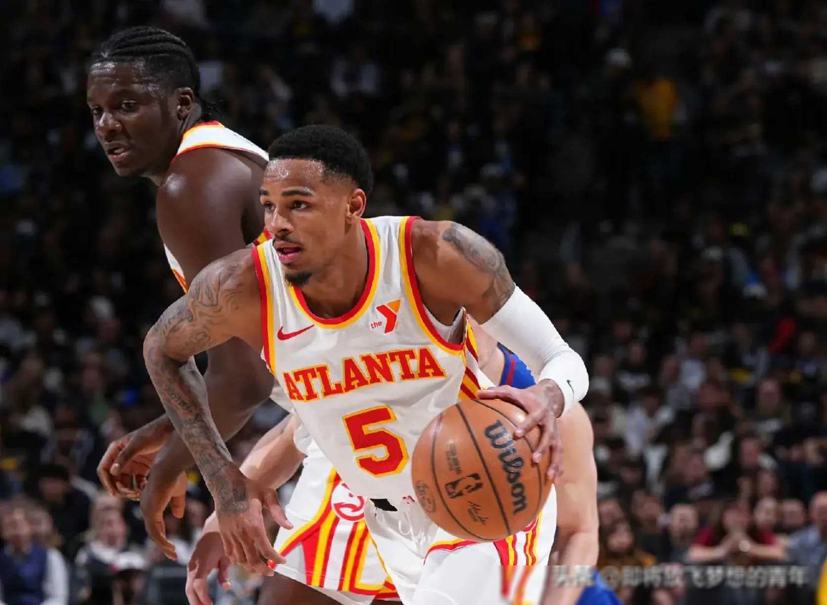 包含76人大胜灰熊，顺利晋级下一轮的词条