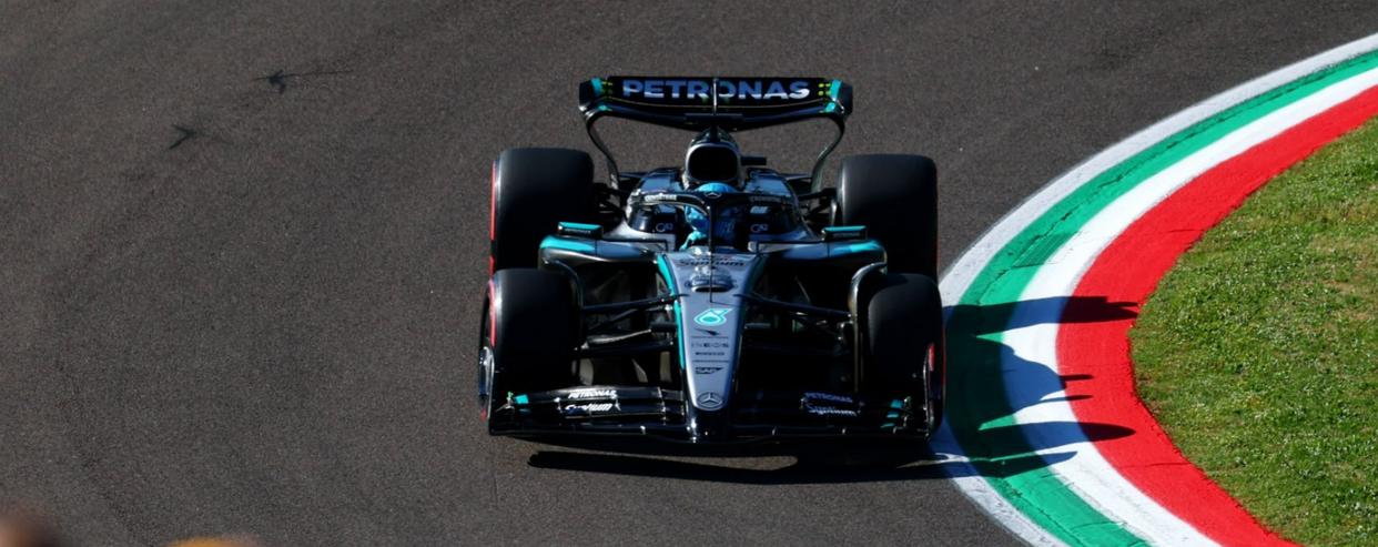 包含阿斯顿马丁完胜红牛二队，阿隆索关键制胜的词条