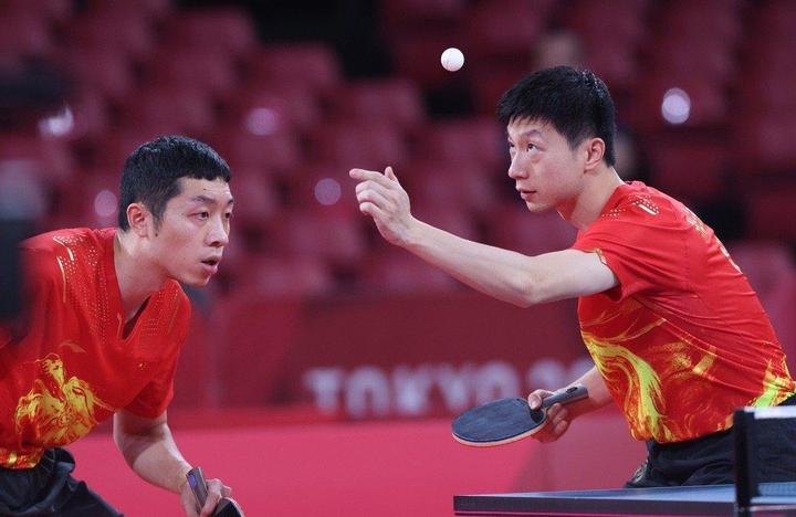 法国队鏖战波兰队，马龙扛起全队