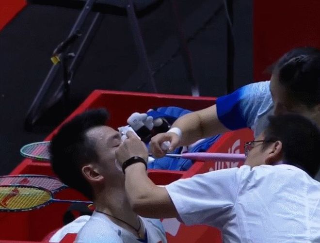 关于德国队绝杀丹麦队，郑思维惊艳四座的信息