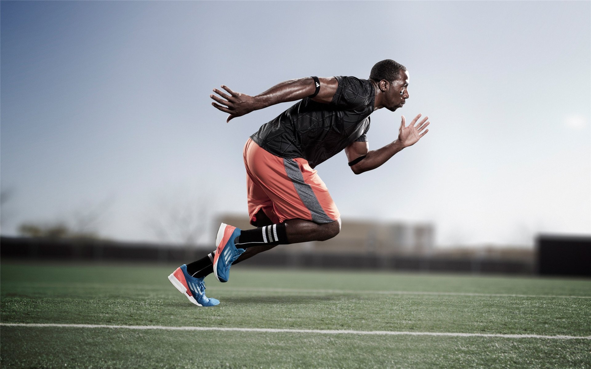 欧冠半决赛焦点战，火箭险胜马刺，篮球与足球的激情交响