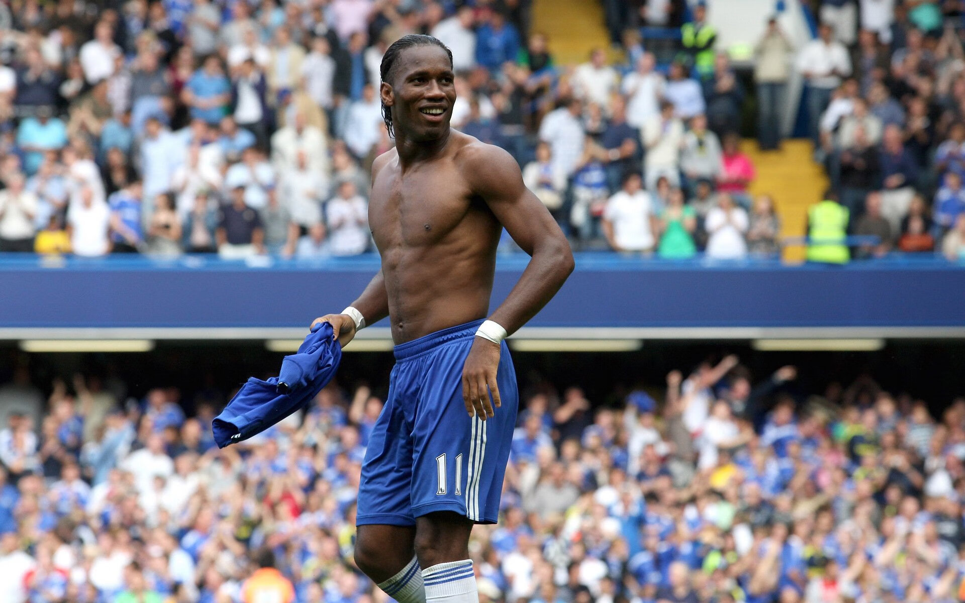 德日足球交汇点，法比尼奥的关键先生时刻如何助勒沃库森拿下日本市场